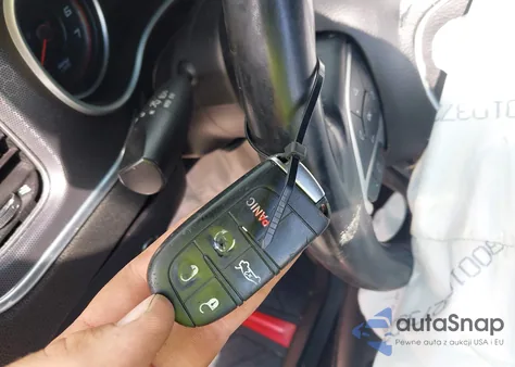 2016 Dodge Charger Sxt z USA, uszkodzony, nr VIN 2C3CDXHG5GH204377